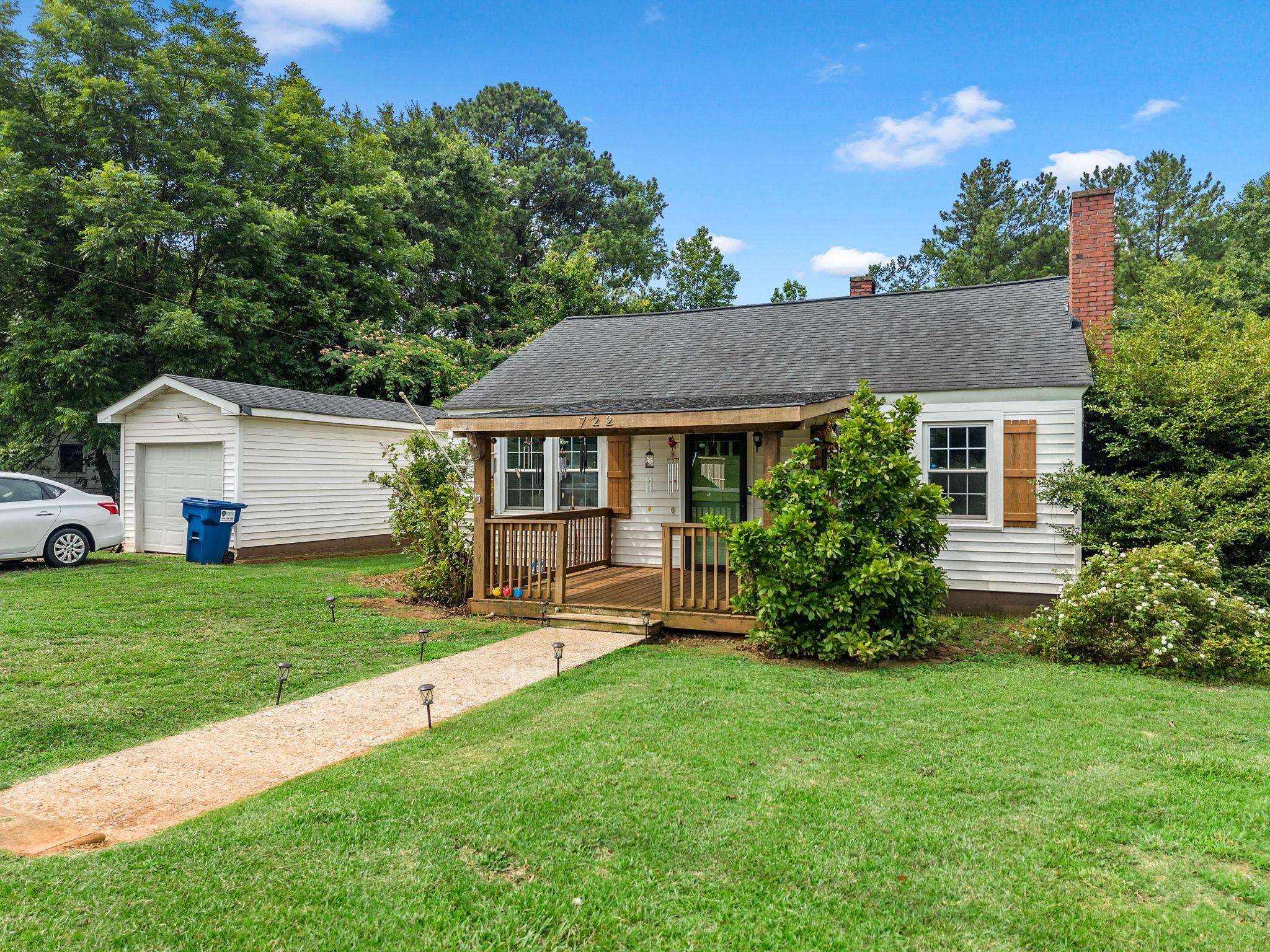 722 Syphrit Road Wellford, SC 29385 - Photo 11 of 30