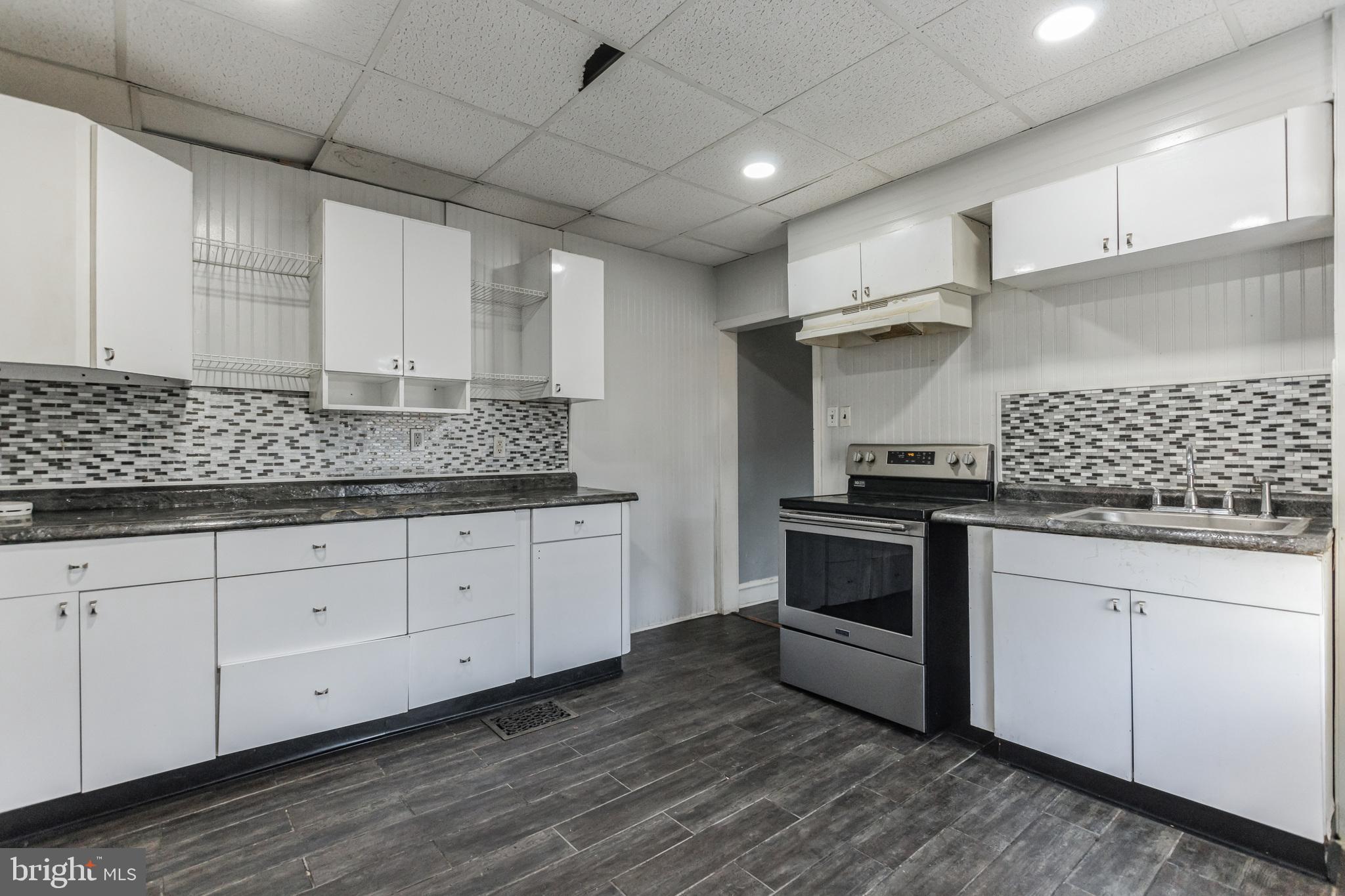 223 3rd Street Gloucester City, NJ 08030 - Photo 6 of 15