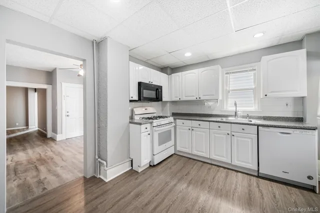 $3,000 | 17 Lawrence Avenue, Unit 2, Sleepy Hollow, NY 10591