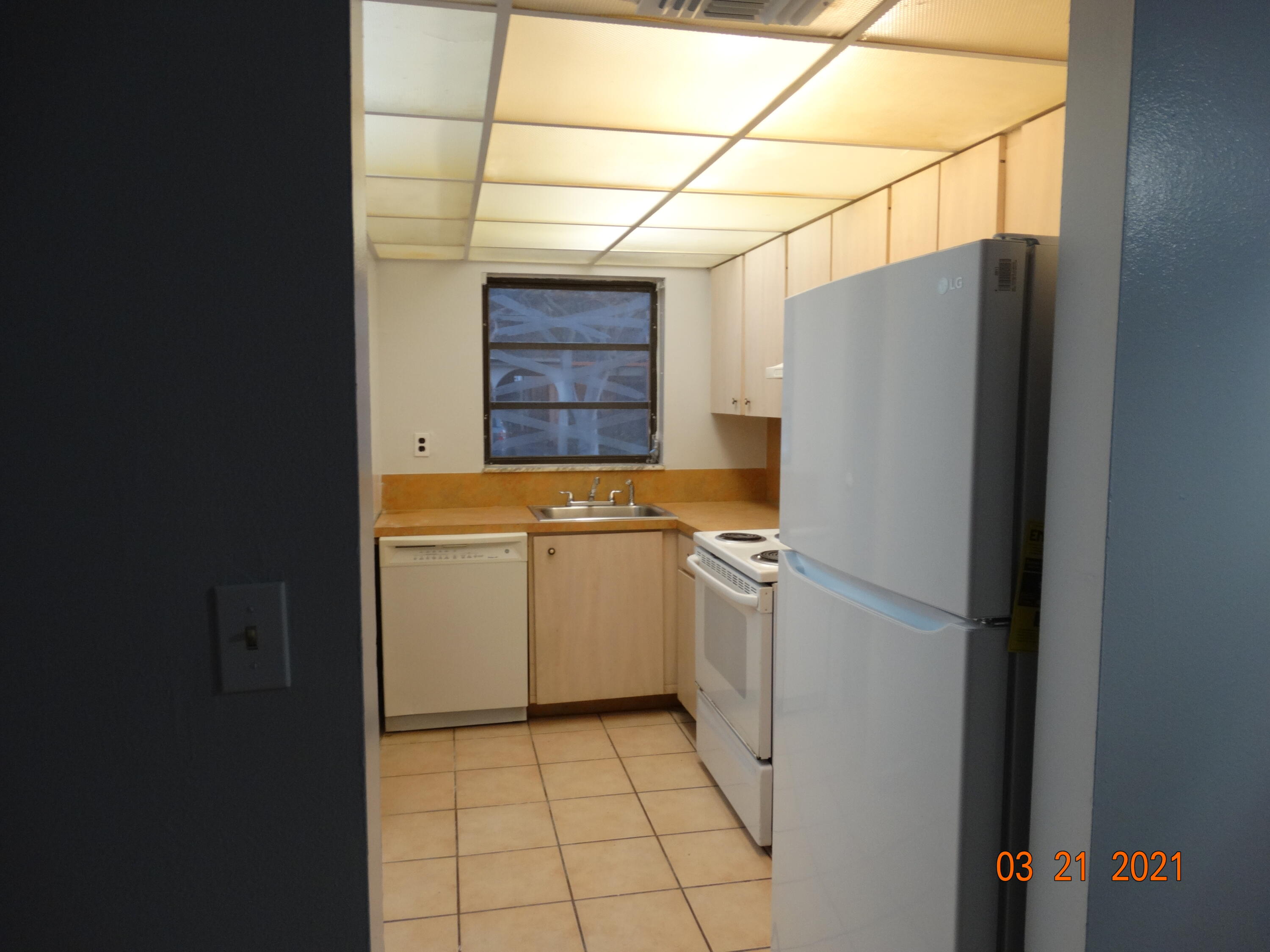 50 Southeast 12th Street, Unit 1460 Boca Raton, FL 33432 - Photo 5 of 13 DSC00527