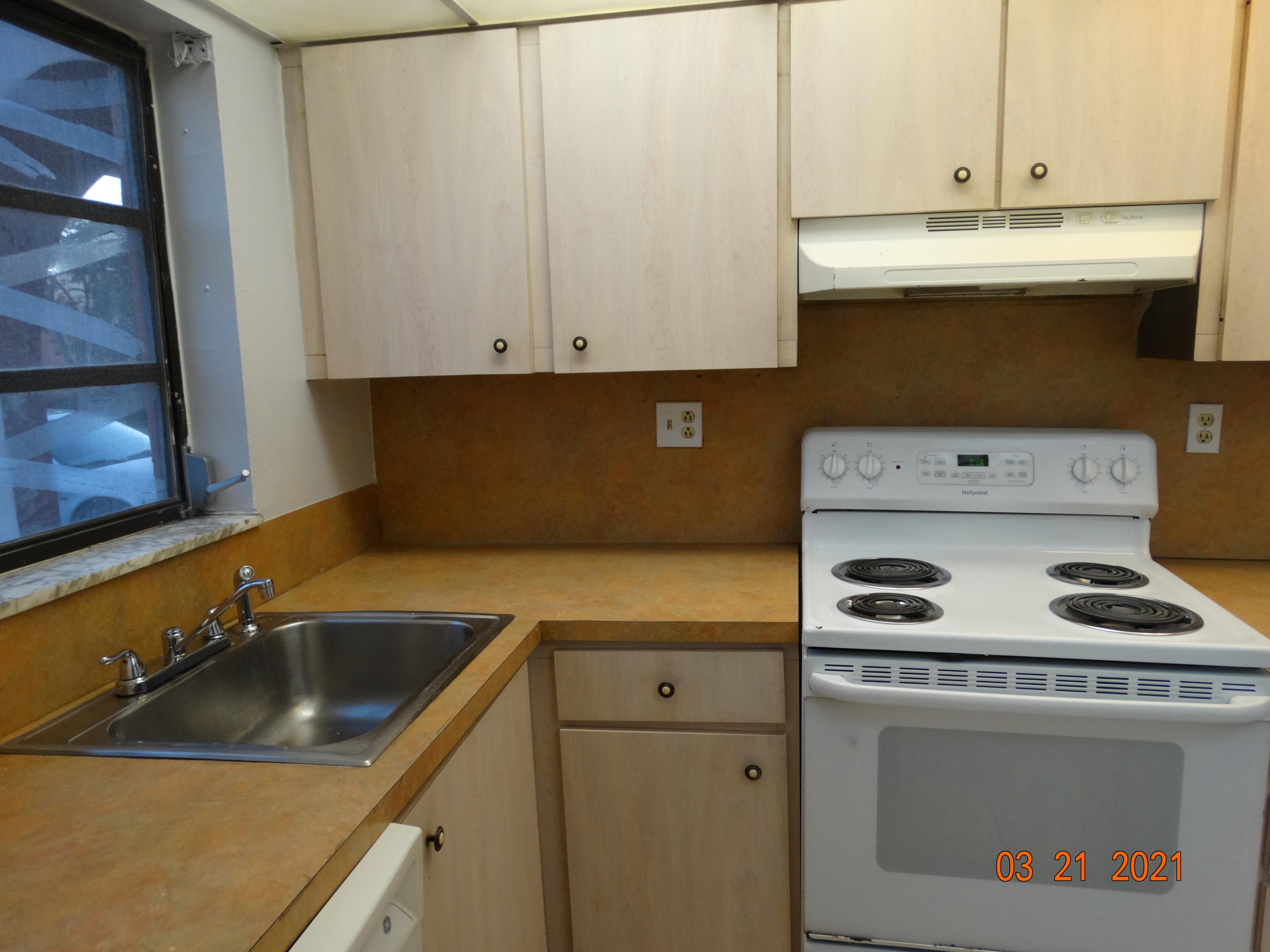 50 Southeast 12th Street, Unit 1460 Boca Raton, FL 33432 - Photo 6 of 13 DSC00517