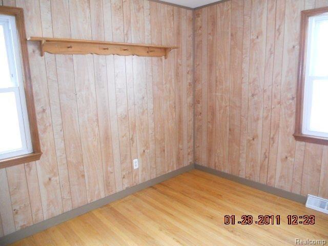 256 Biltmore Street Inkster, MI 48141 - Photo 8 of 12 2nd bedroom