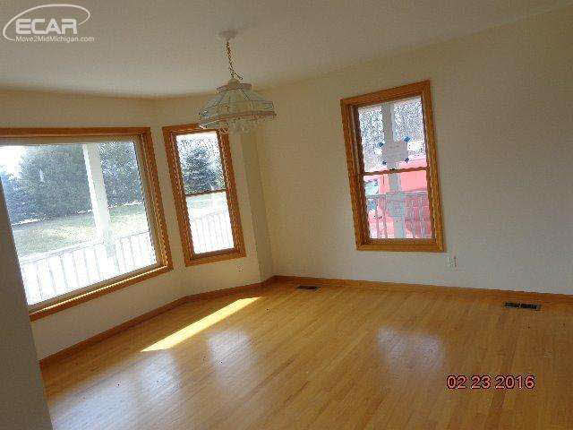 4757 Bradley Road Gregory, MI 48137 - Photo 24 of 33 20877470-23.JPG