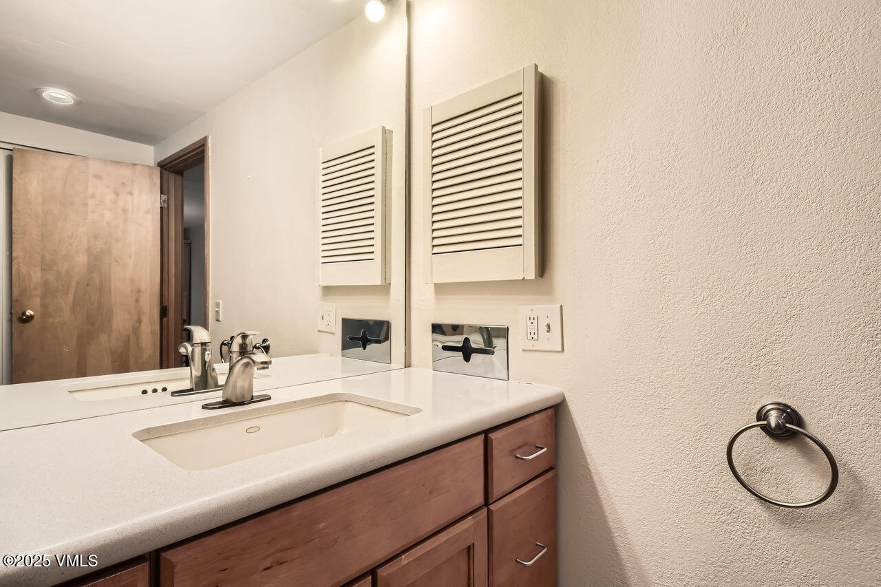 1650 Fall Ridge Road, Unit 216 Vail, CO 81657 - Photo 15 of 33 1650 Fall Ridge Rd 216 - MLS Sized - 023
