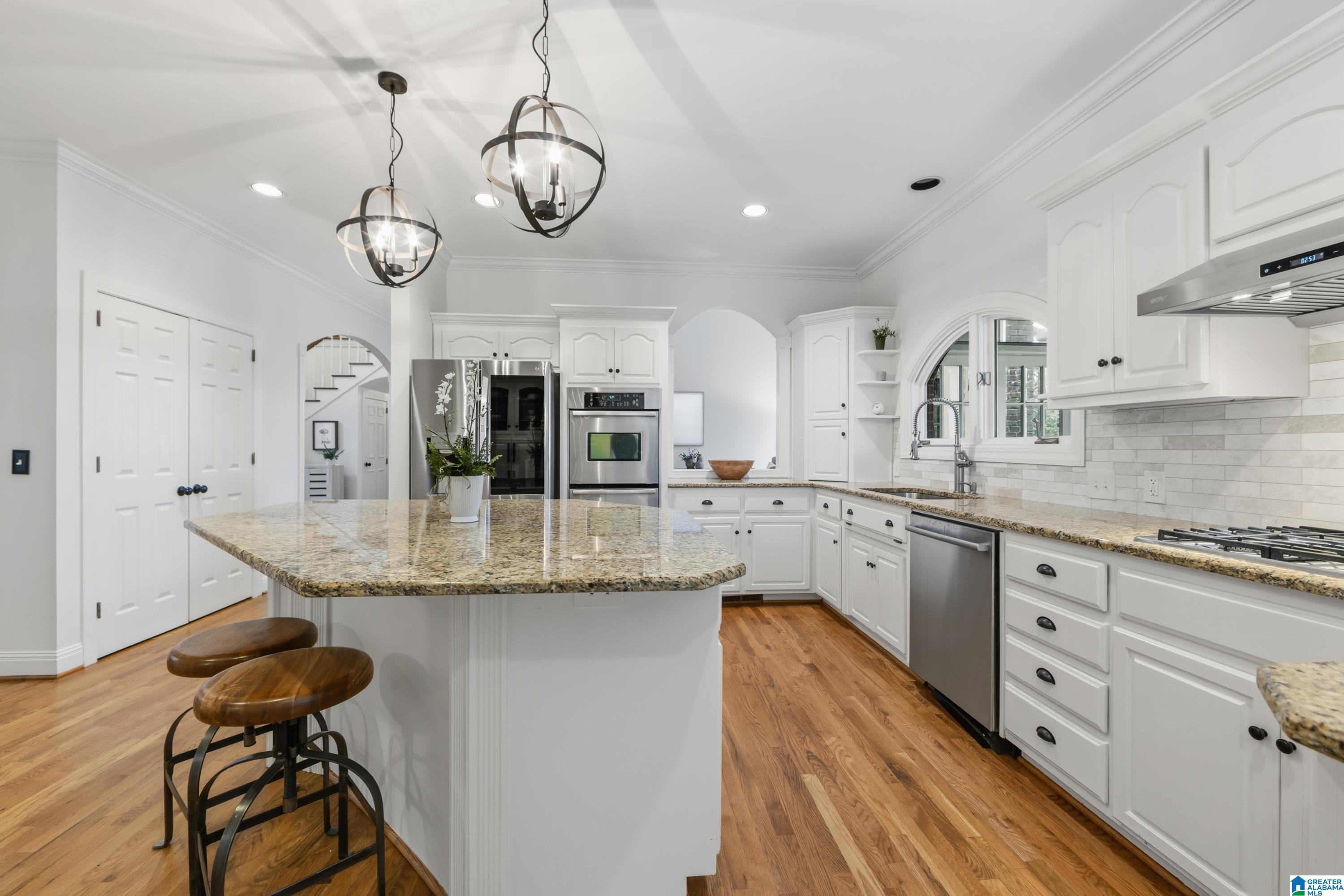 3557 Rockhill Road Birmingham, AL 35223 - Photo 19 of 58