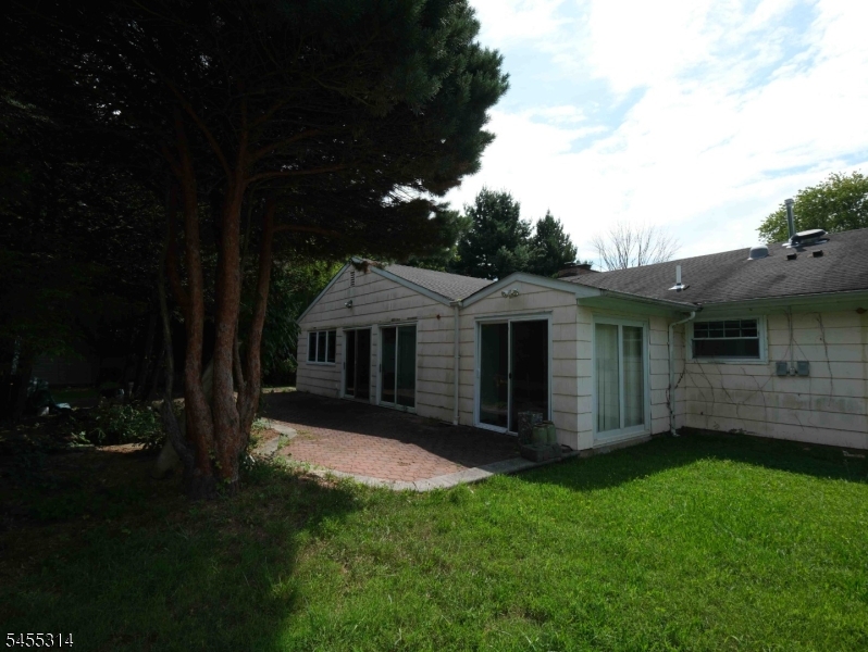 161 Mt Horeb Road Warren, NJ 07059 - Photo 6 of 29 Gallery Image 6