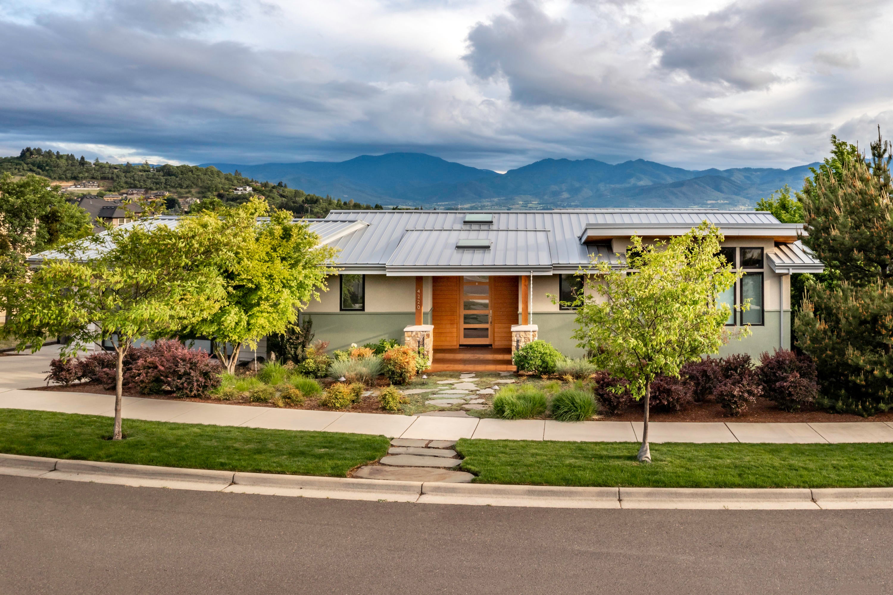 4220 Falcon Ridge Terrace Medford, OR 97504 - Photo 46 of 47 DJI_0250-HDR