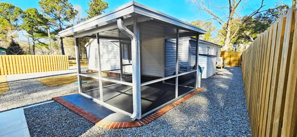 $2,050 | 7691 North Highway 17, Awendaw, SC 29429