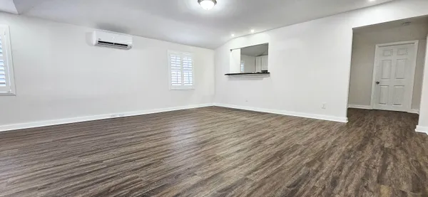 $2,050 | 7691 North Highway 17, Awendaw, SC 29429