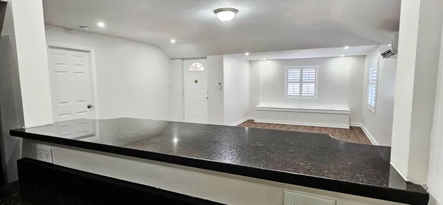 $2,250 | 7691 North Highway 17, Awendaw, SC 29429