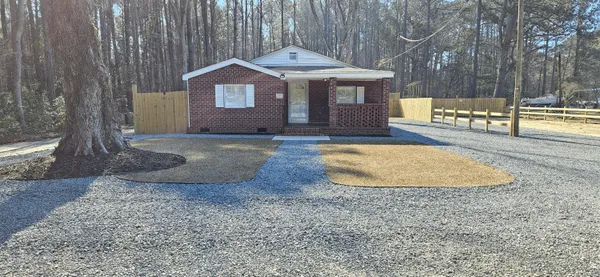 $2,050 | 7691 North Highway 17, Awendaw, SC 29429