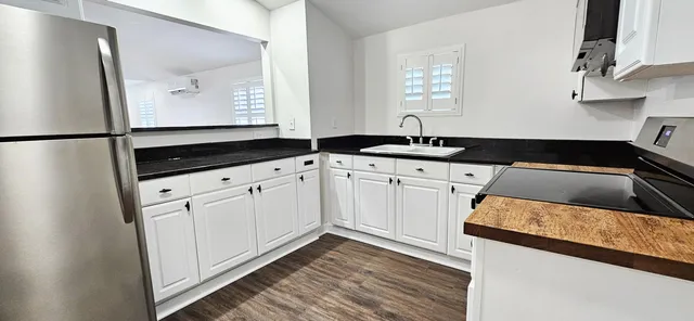 $2,250 | 7691 North Highway 17, Awendaw, SC 29429