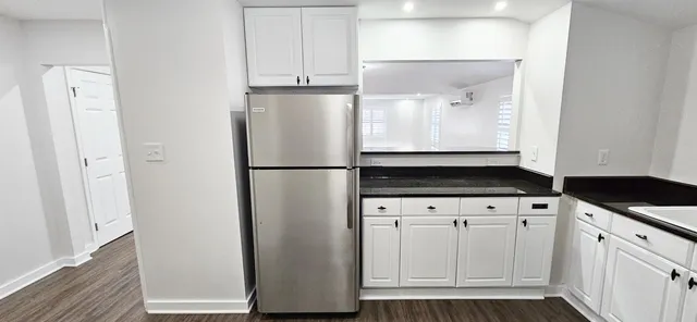 $2,250 | 7691 North Highway 17, Awendaw, SC 29429