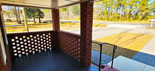 $2,050 | 7691 North Highway 17, Awendaw, SC 29429