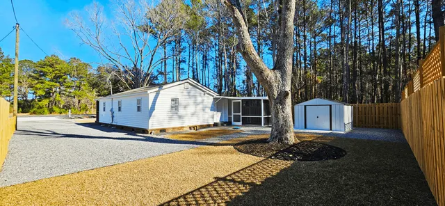 $2,250 | 7691 North Highway 17, Awendaw, SC 29429