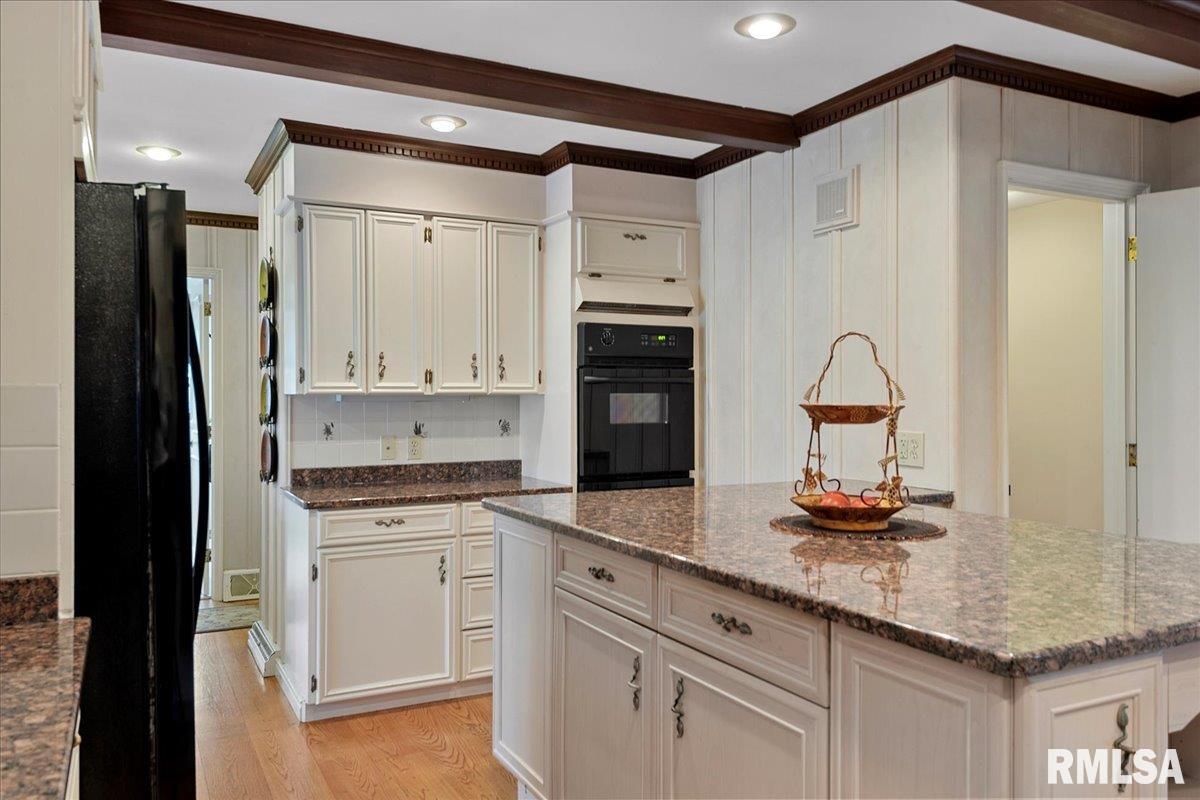1776 Chatham Road Springfield, IL 62704 - Photo 24 of 92