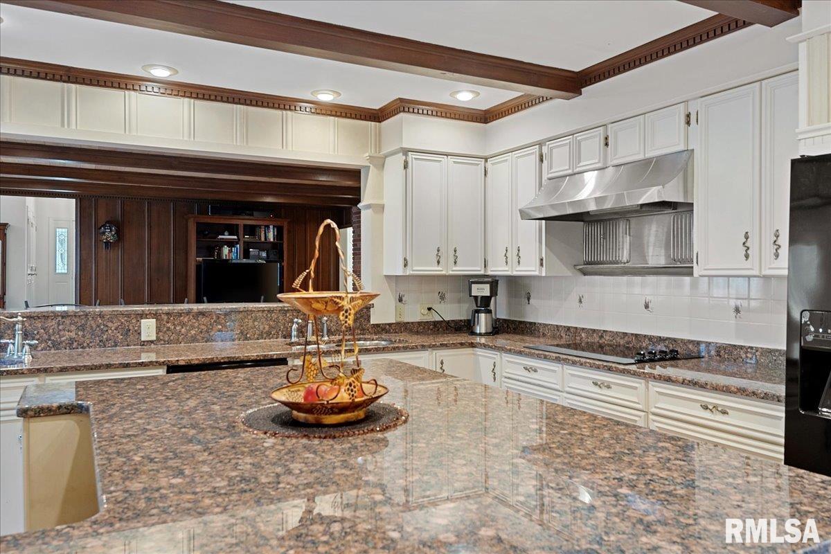 1776 Chatham Road Springfield, IL 62704 - Photo 25 of 92