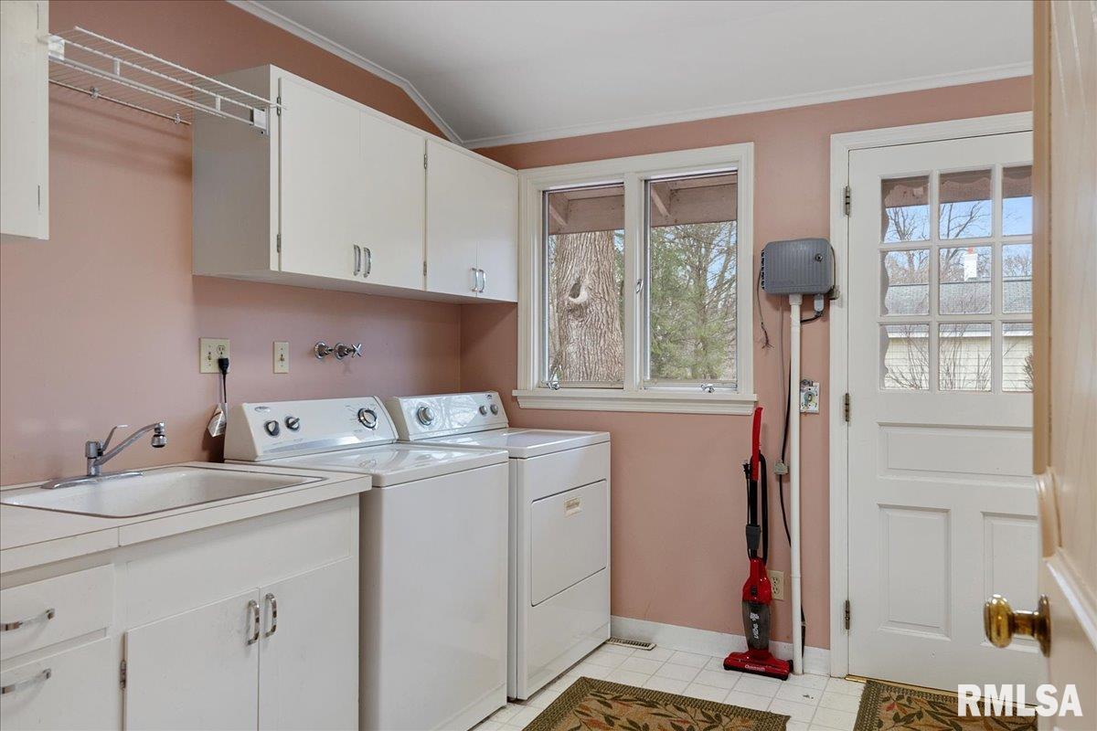 1776 Chatham Road Springfield, IL 62704 - Photo 34 of 92