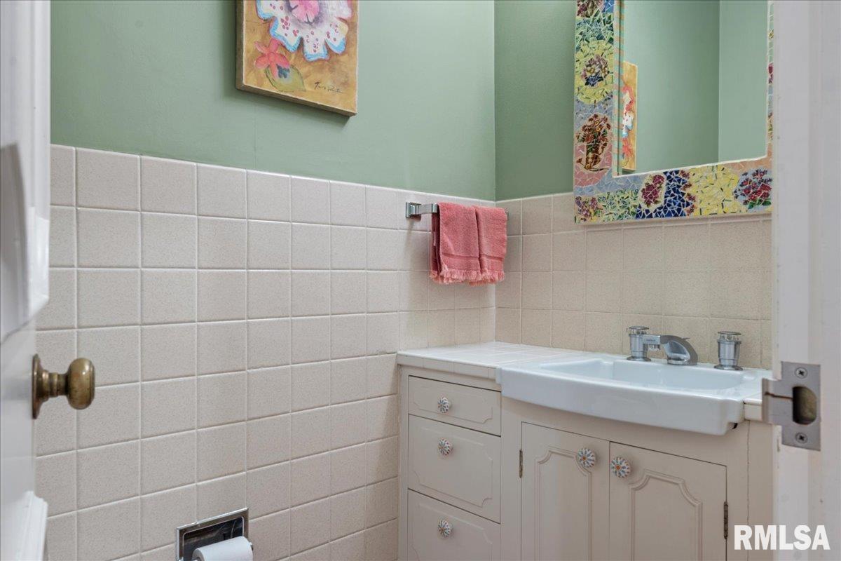 1776 Chatham Road Springfield, IL 62704 - Photo 37 of 92