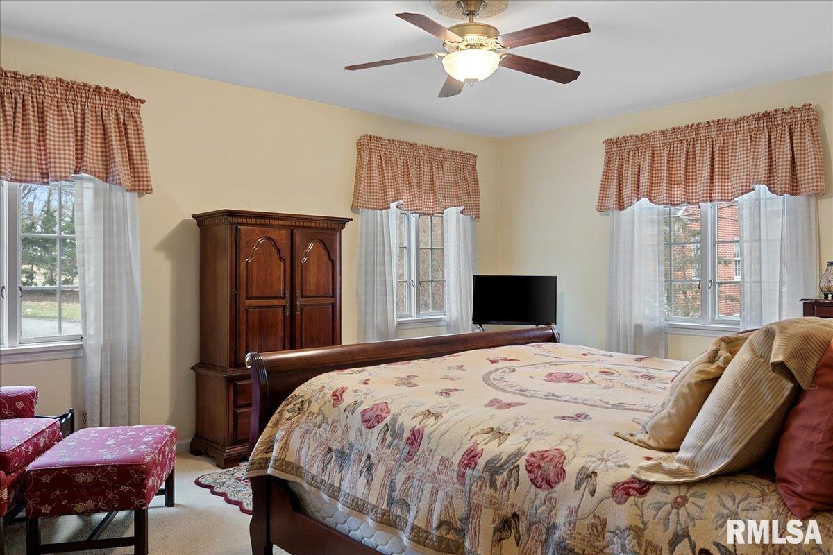 1776 Chatham Road Springfield, IL 62704 - Photo 38 of 92