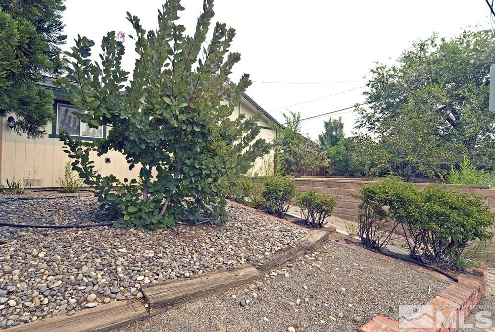 700 Akard Drive Reno, NV 89503 - Photo 5 of 36 Photo 5