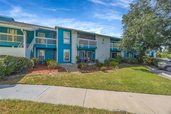 $179,900 | 455 Alt 19, Unit 159, Palm Harbor, FL 34683
