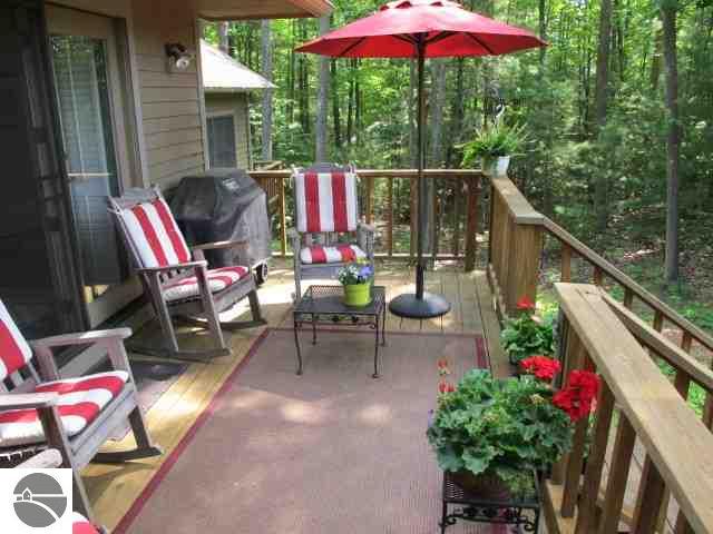 5033 Woodridge Road Maple City, MI 49664 - Photo 17 of 20 1736168-16.JPG