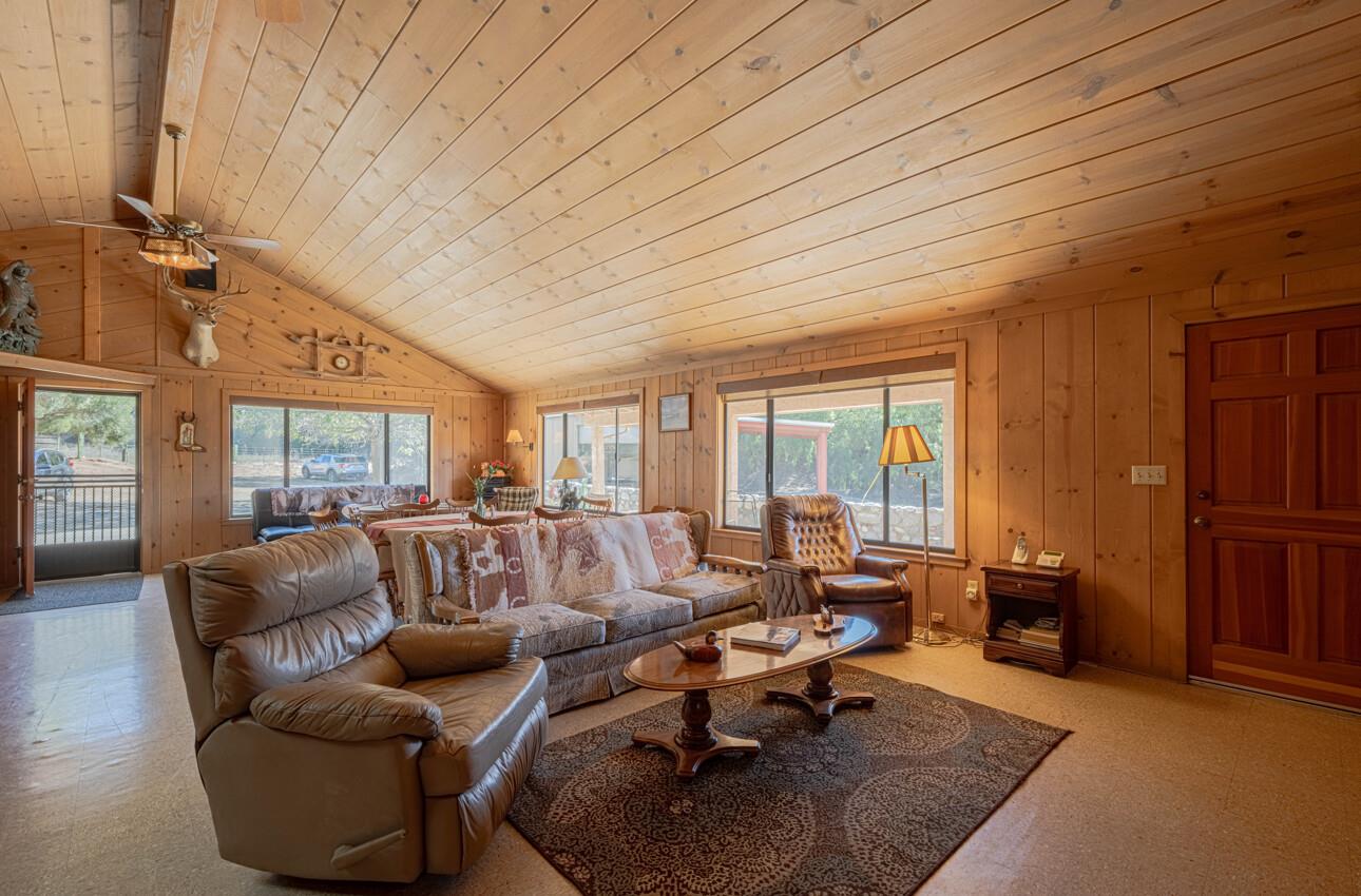 33900 Fabry Road Soledad, CA 93960 - Photo 14 of 34 a living room with furniture and a large window