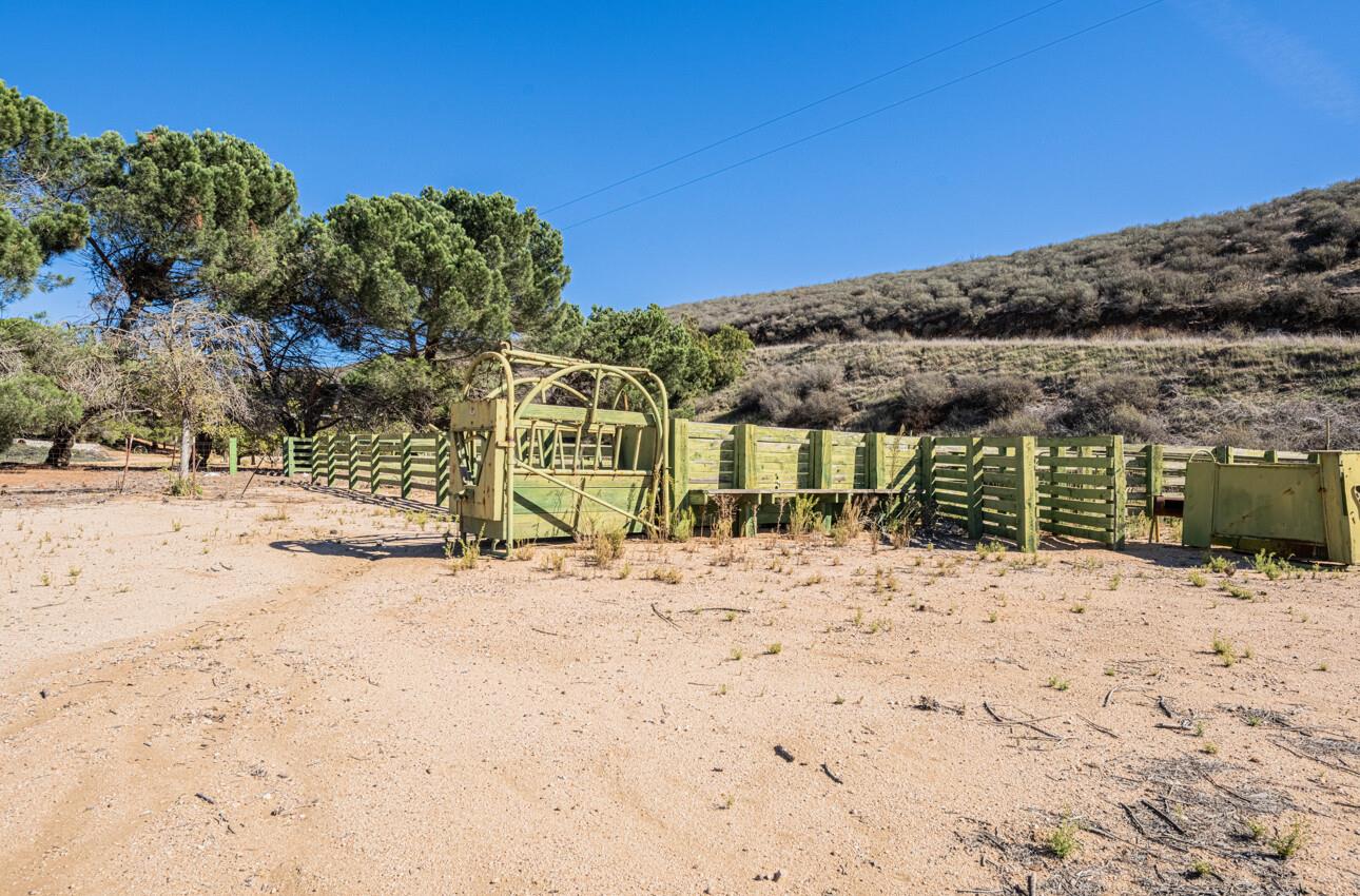 33900 Fabry Road Soledad, CA 93960 - Photo 29 of 34 a view of a beach with a building in the background