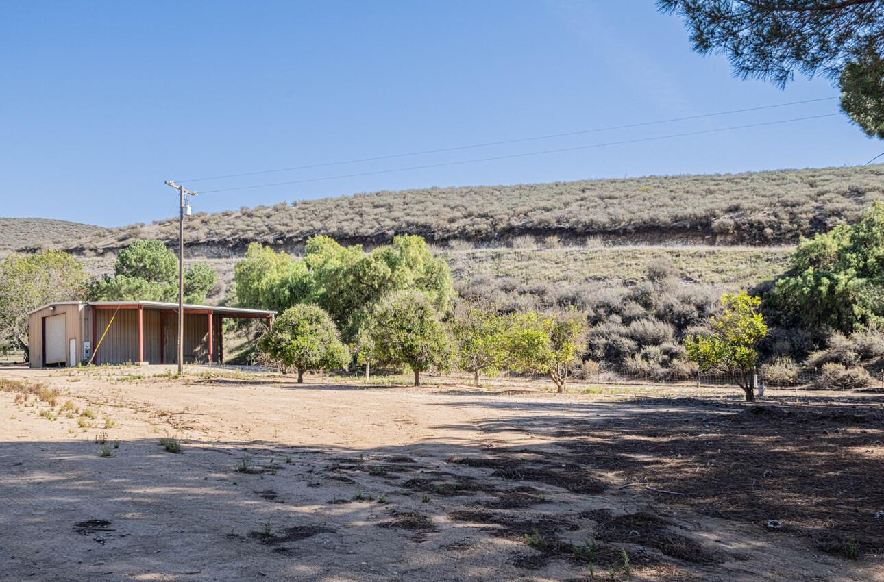 33900 Fabry Road Soledad, CA 93960 - Photo 31 of 34 a view of ocean with mountain