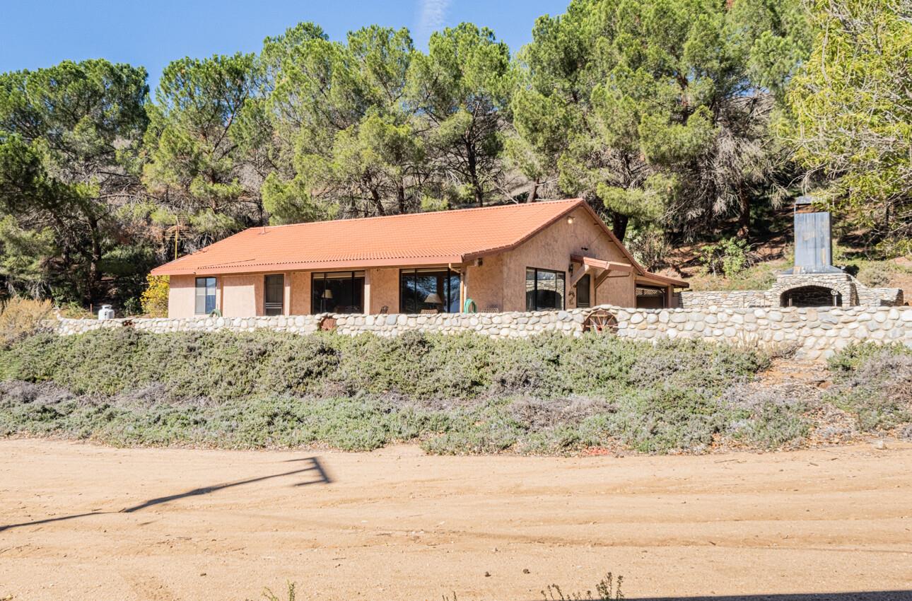 33900 Fabry Road Soledad, CA 93960 - Photo 10 of 34 a front view of a house with a yard
