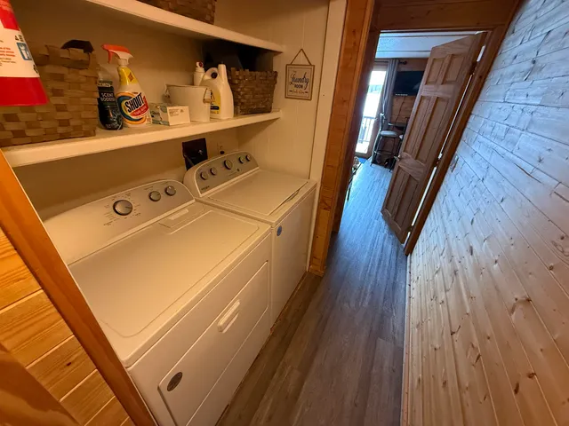 $299,000 | 17921 Sunset Bay Lane, Townsend, WI 54175