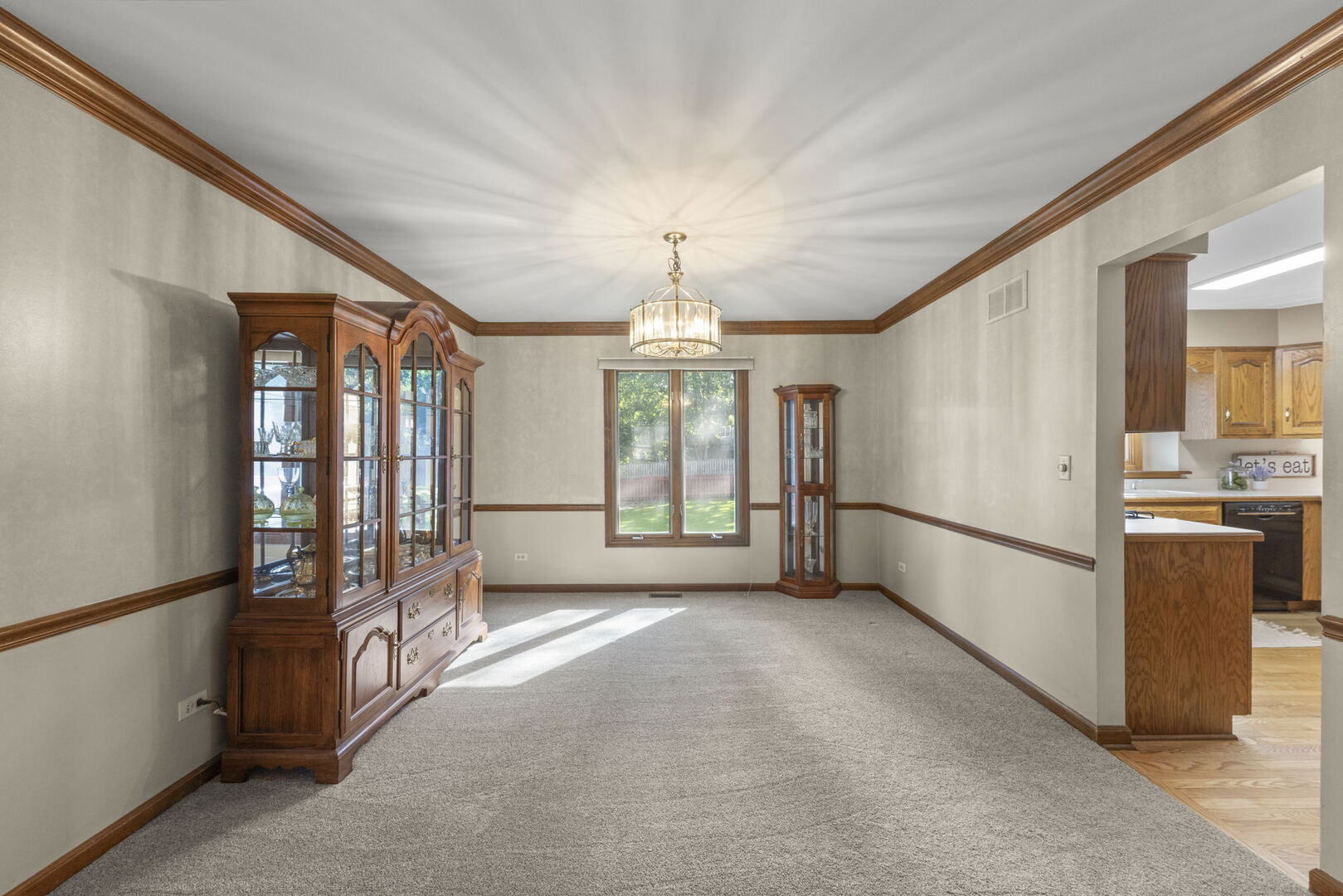 1565 Orchard Road Wheaton, IL 60189 - Photo 8 of 52 Gallery Image 8