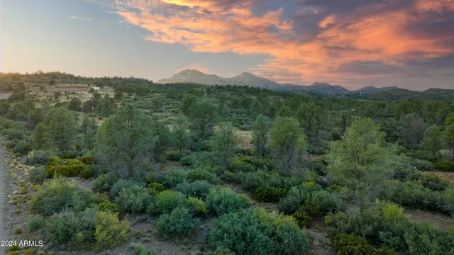 $270,000 | -xx Xx Big Sky Drive, Unit 1B, Kirkland, AZ 86332