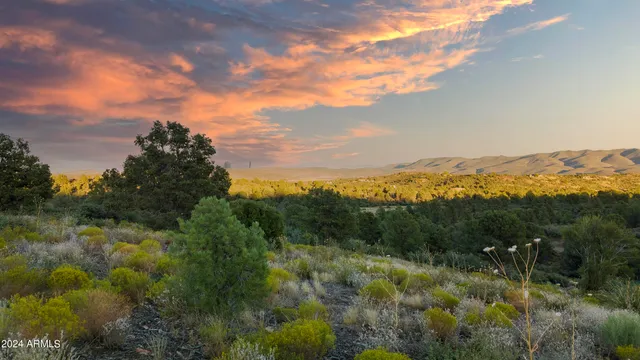 $270,000 | -xx Xx Big Sky Drive, Unit 1B, Kirkland, AZ 86332