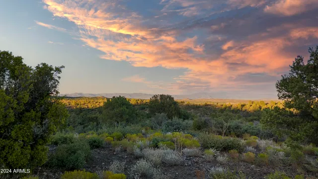 $270,000 | -xx Xx Big Sky Drive, Unit 1B, Kirkland, AZ 86332