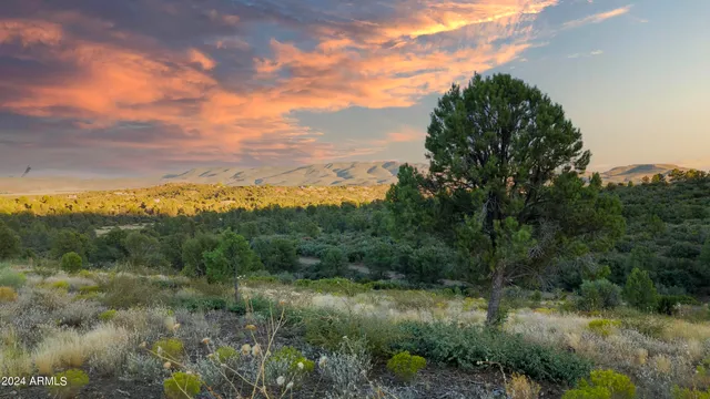 $270,000 | -xx Xx Big Sky Drive, Unit 1B, Kirkland, AZ 86332