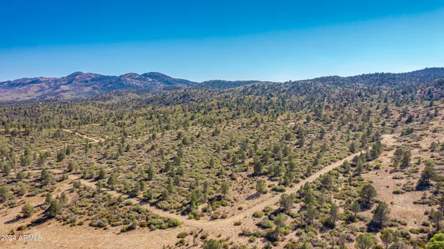 $270,000 | -xx Xx Big Sky Drive, Unit 1B, Kirkland, AZ 86332