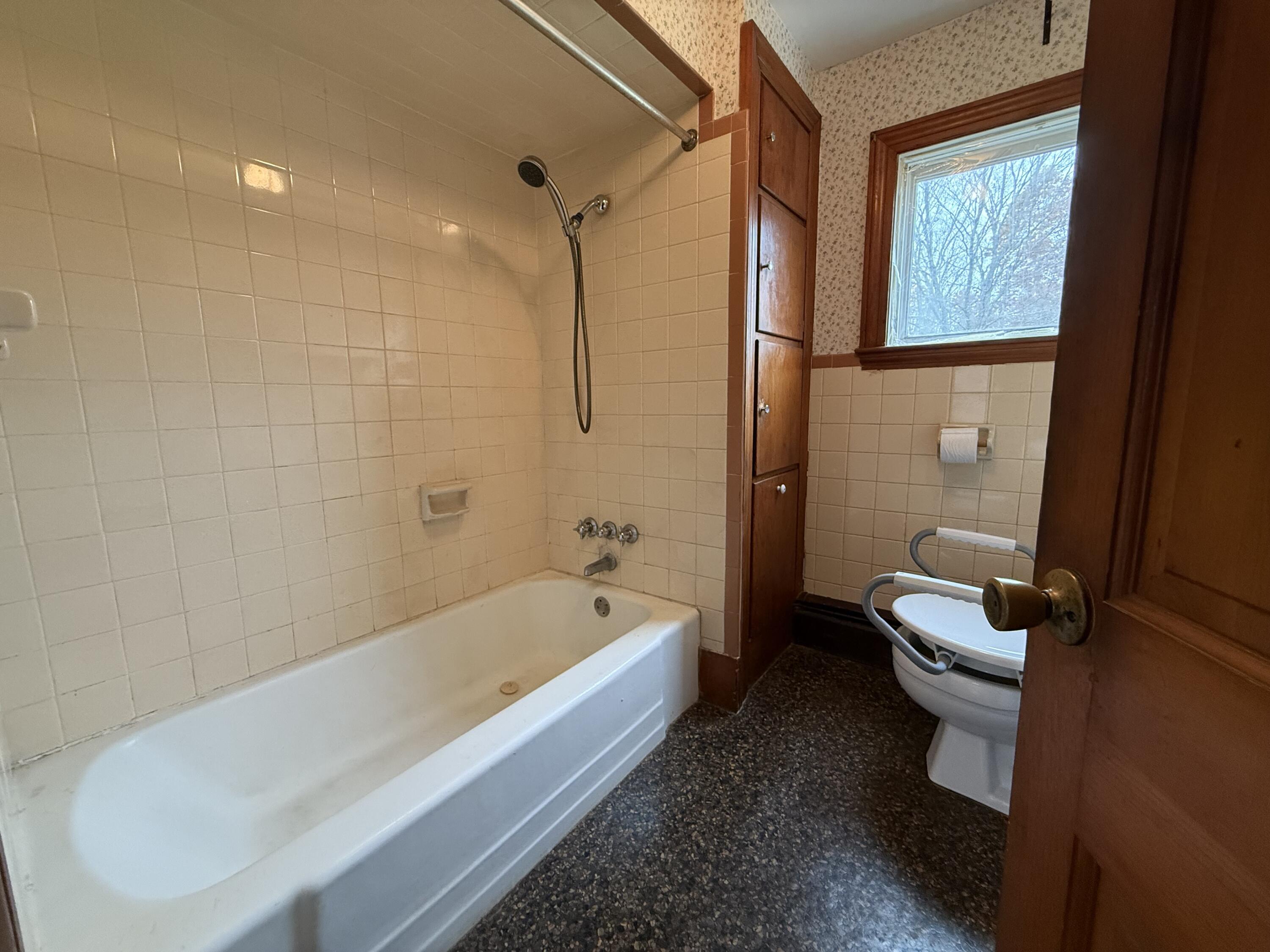 1852 Sanford Road Wells, ME 04090 - Photo 15 of 31 IMG_4222