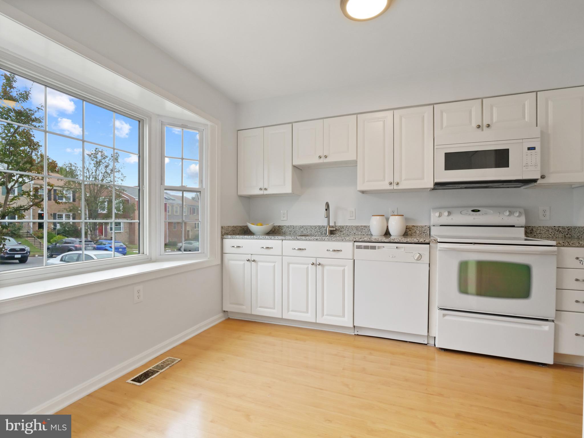 3027 Seminole Road Woodbridge, VA 22192 - Photo 10 of 33 Kitchen
