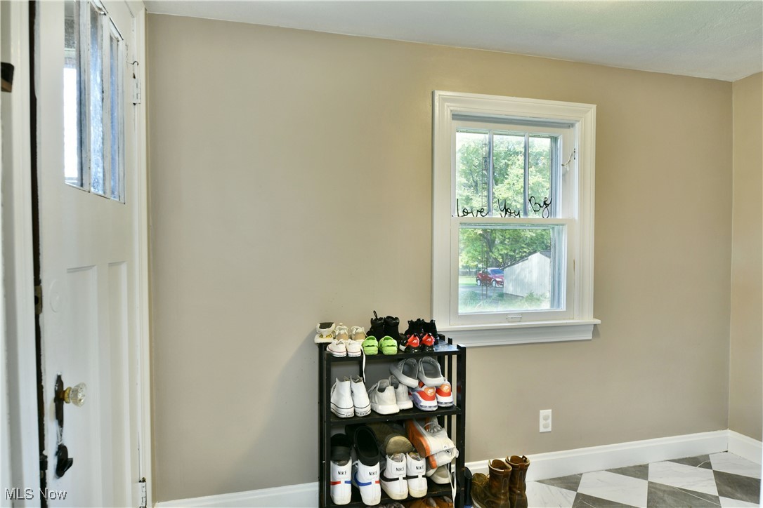 572 Howland Wilson Road Southeast Warren, OH 44484 - Photo 17 of 50 Gallery Image 17