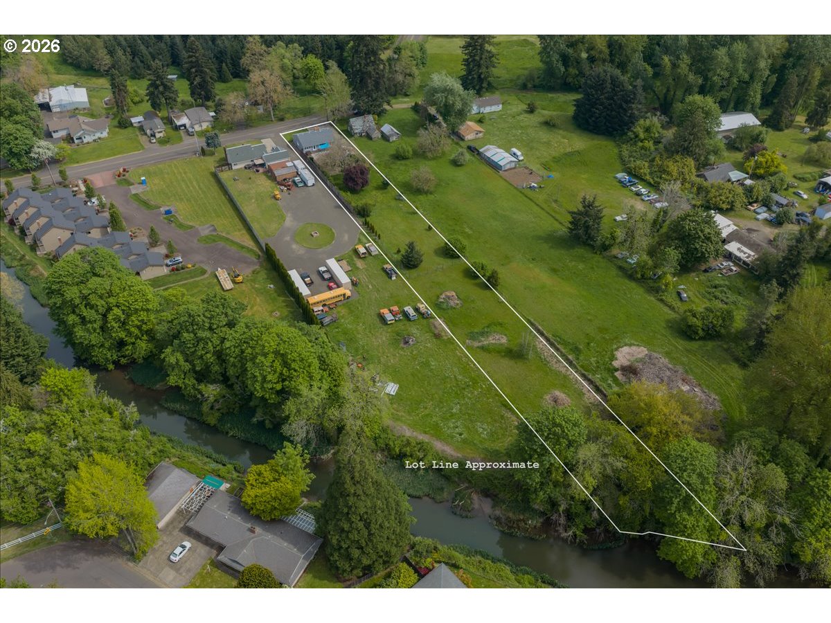 32973 Tennessee Road Southeast Lebanon, OR 97355 - Photo 4 of 36