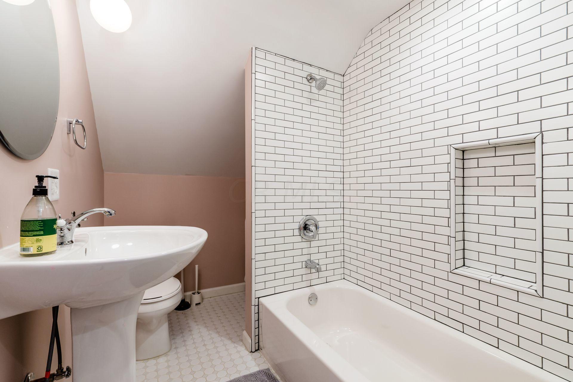 166 Nottingham Road Columbus, OH 43214 - Photo 28 of 53 Gallery Image 28