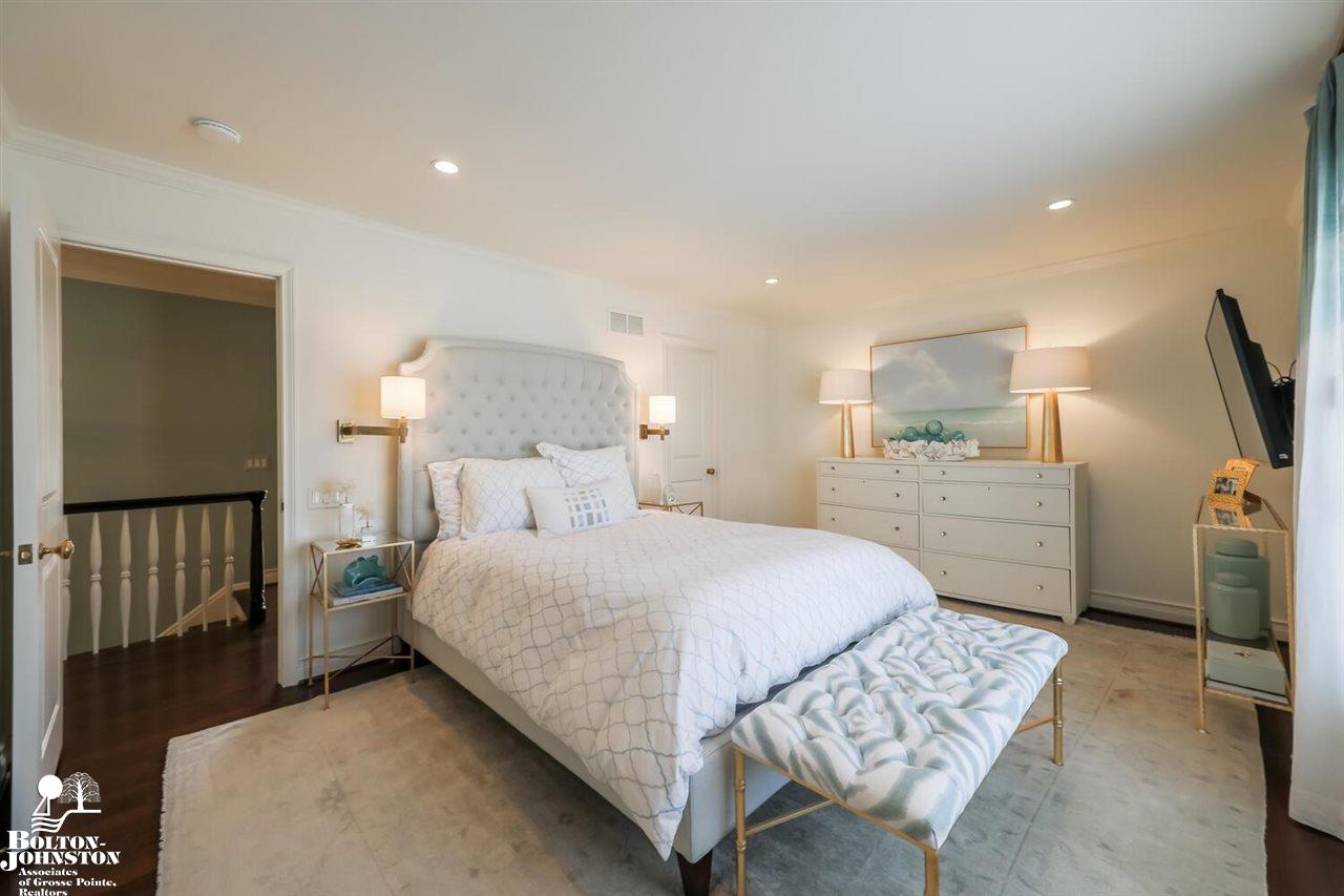 9 Stratton Place Grosse Pointe Shores, MI 48236 - Photo 54 of 68