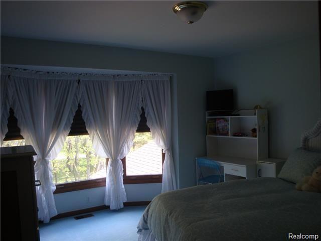 644 East Buell Road Rochester, MI 48306 - Photo 17 of 34 GetMedia15.jpg