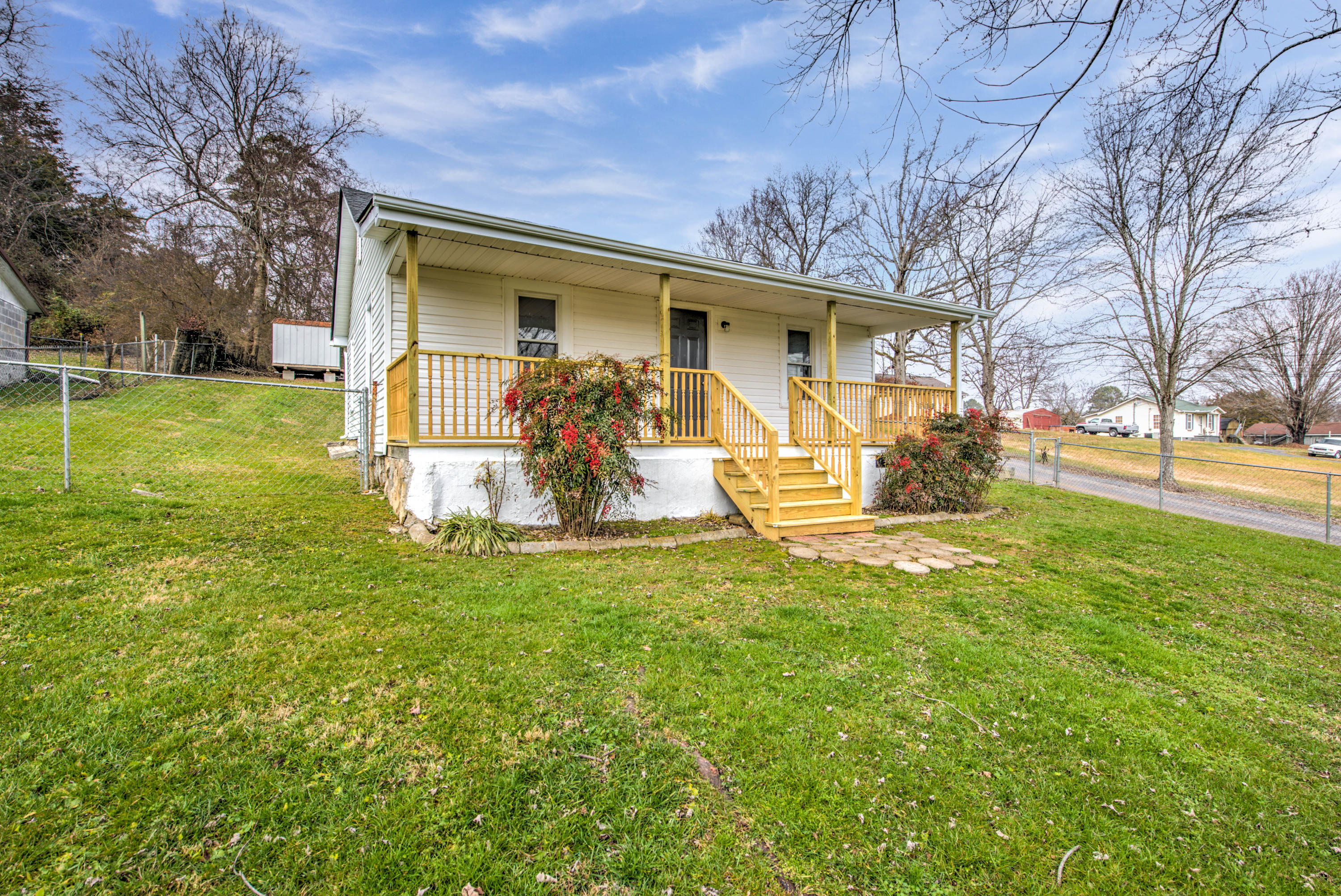 7117 Washington Pike Corryton, TN 37721 - Photo 1 of 12 Charming Cottage