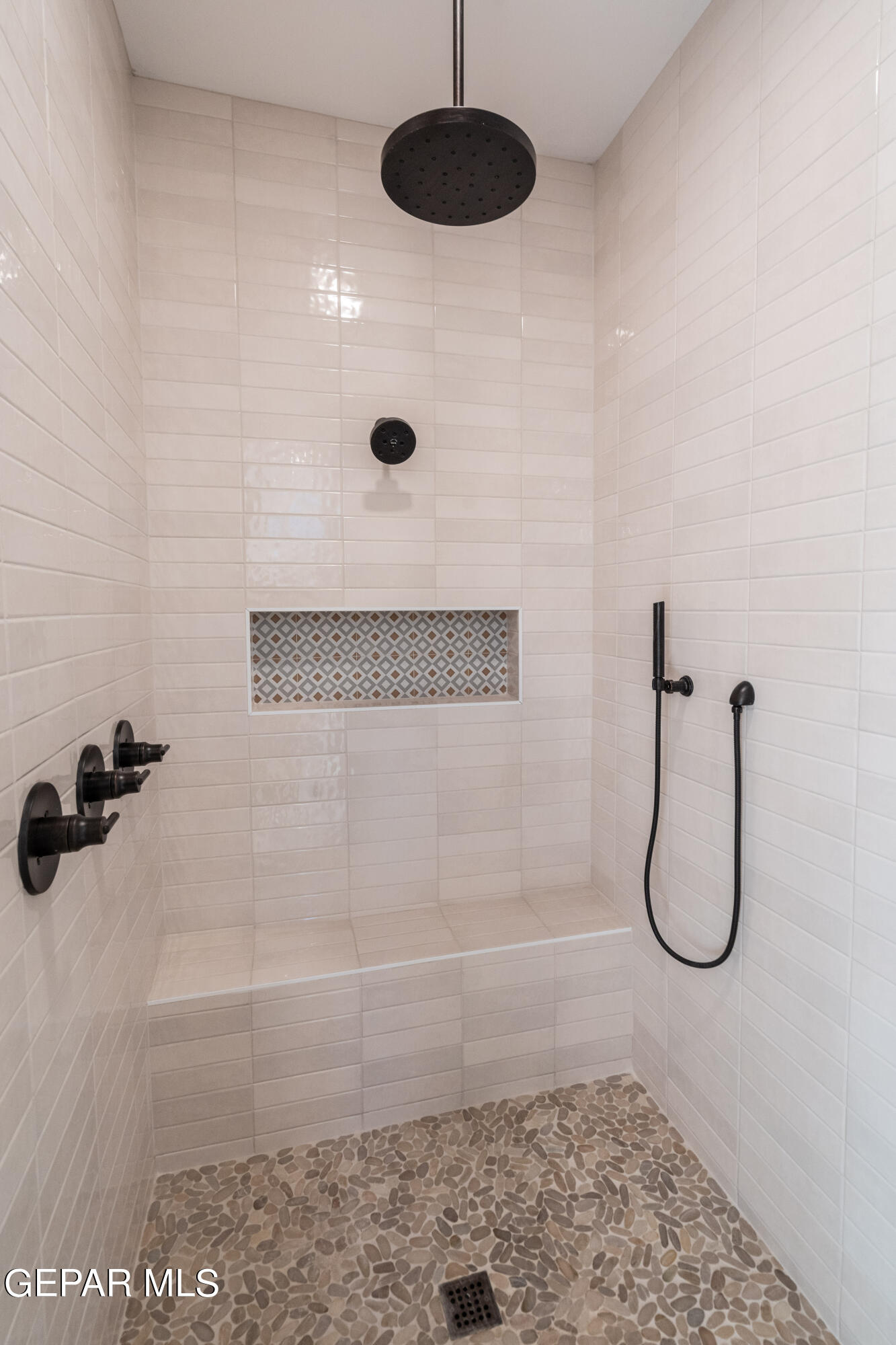5692 Rio Bonito Circle El Paso, TX 79932 - Photo 27 of 46 a bathroom with a shower