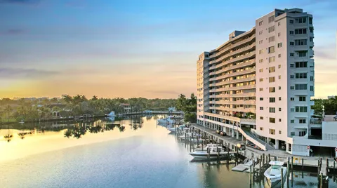 $584,900 | 333 Sunset Drive, Unit 404, Fort Lauderdale, FL 33301