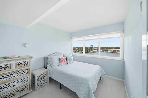 $584,900 | 333 Sunset Drive, Unit 404, Fort Lauderdale, FL 33301