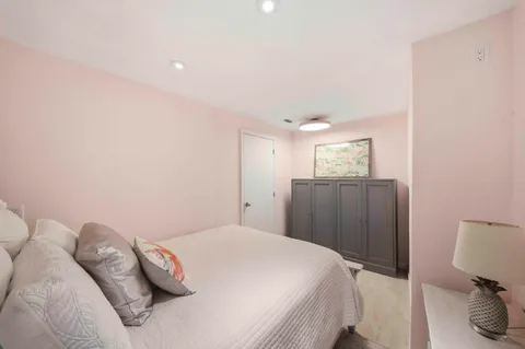 $584,900 | 333 Sunset Drive, Unit 404, Fort Lauderdale, FL 33301